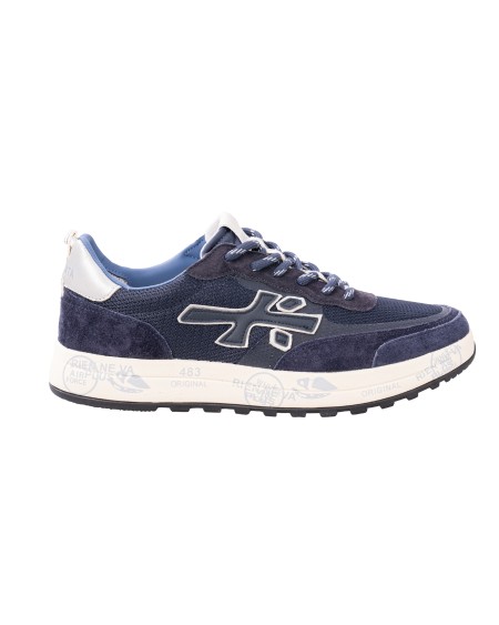 Shop PREMIATA  Scarpa: Premiata Sneakers "Nous 6857".
Nuova cassetta-running definita in un modello ordinato, efficace, incredibilmente performante dallo stile essenziale e tenace.
Altezza suola 3,5 cm.
Composizione: SUOLA: 70% EVA 30% GOMMA TOMAIA: 15% TPU 45% NY 15% PA 20% PELLE DI VITELLO FODERA: 86% PELLE DI CAPRA 14% PU.
Made in Vietnam.. NOUS 6857-B